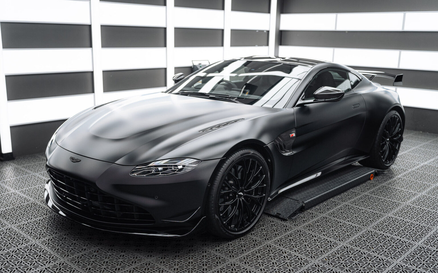 The Best Car Ceramic Coating Services in Melbourne Liquid R