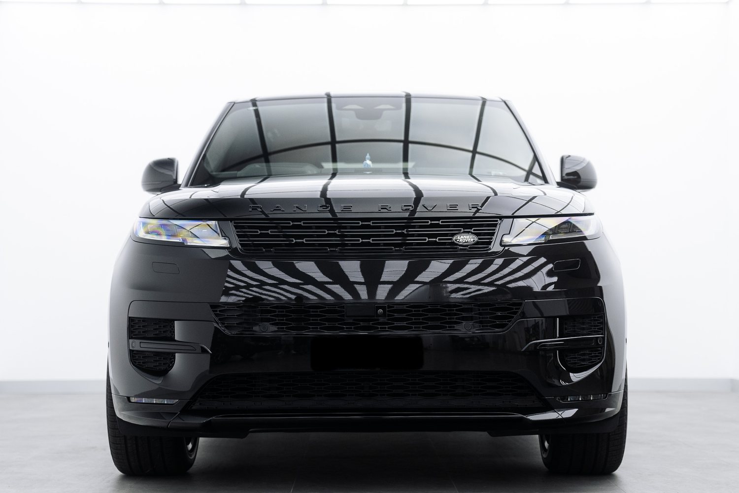 Black Range Rover Sport in the Liquid R studio