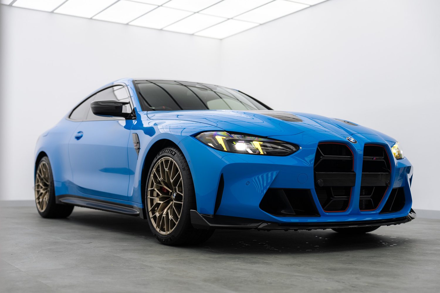 Blue BMW M4 CS in the Liquid R studio