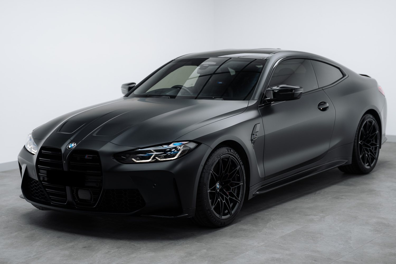BMW M4 in satin PPF in the Liquid R studio