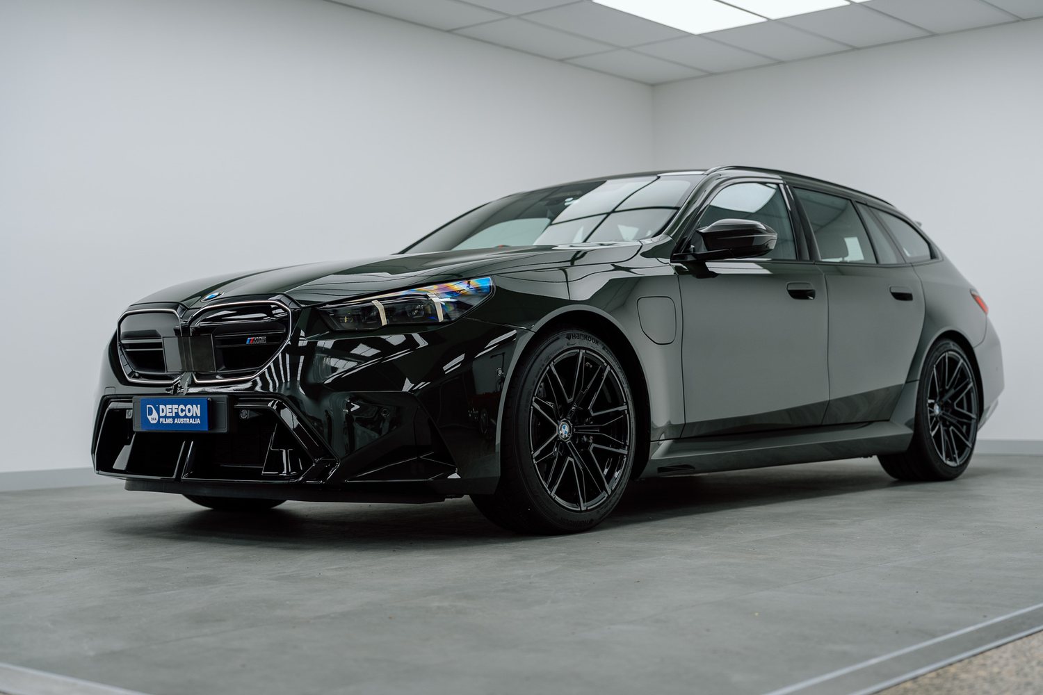 BMW M5 Touring in the Liquid R studio