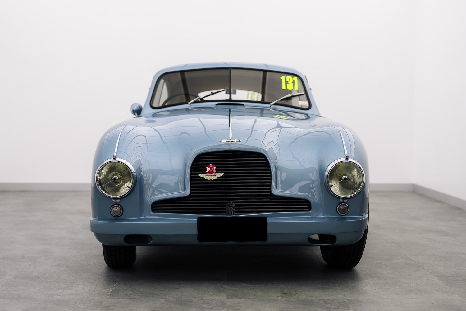 Classic Aston Martin in the Liquid R studio