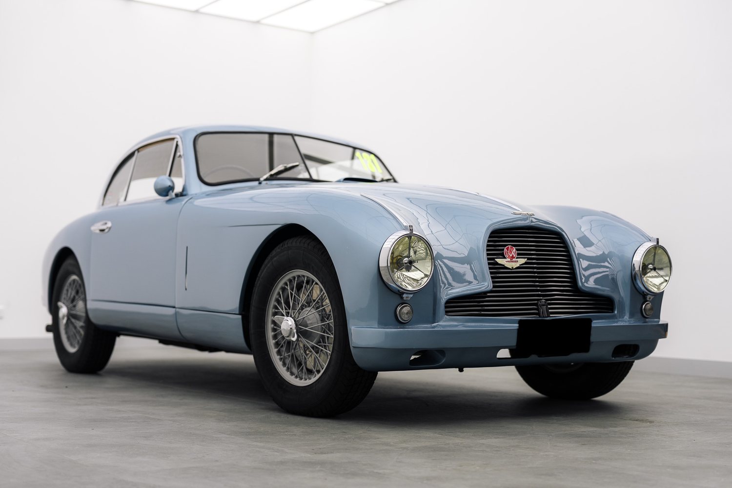 Classic Aston Martin in the Liquid R studio