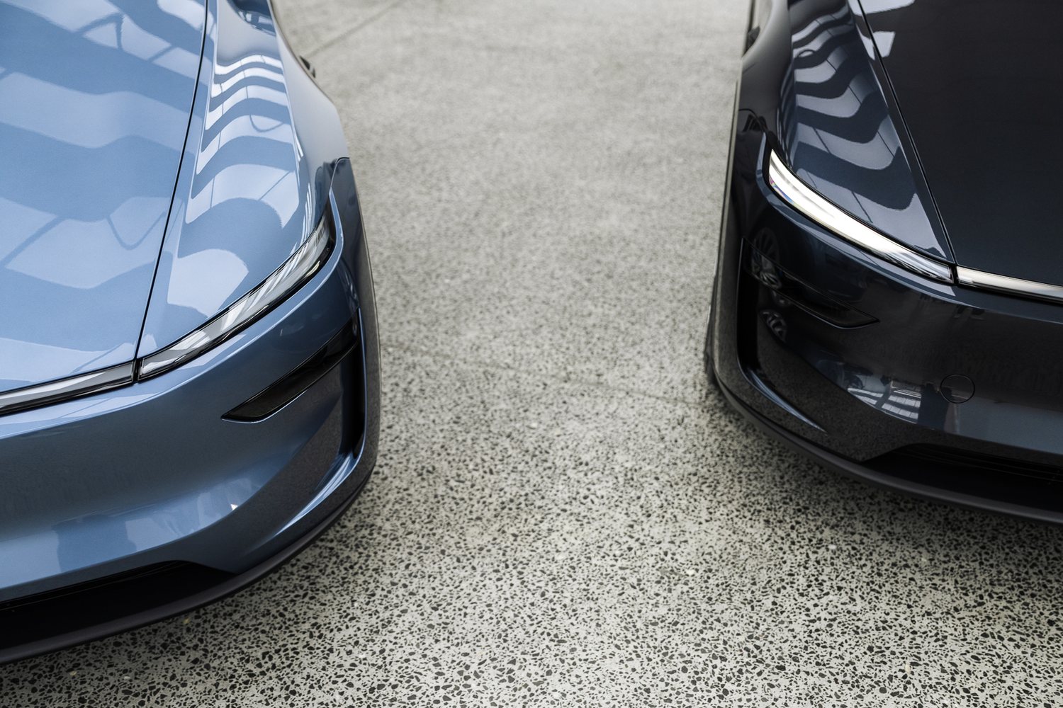 Customer cars in the Liquid R workshop