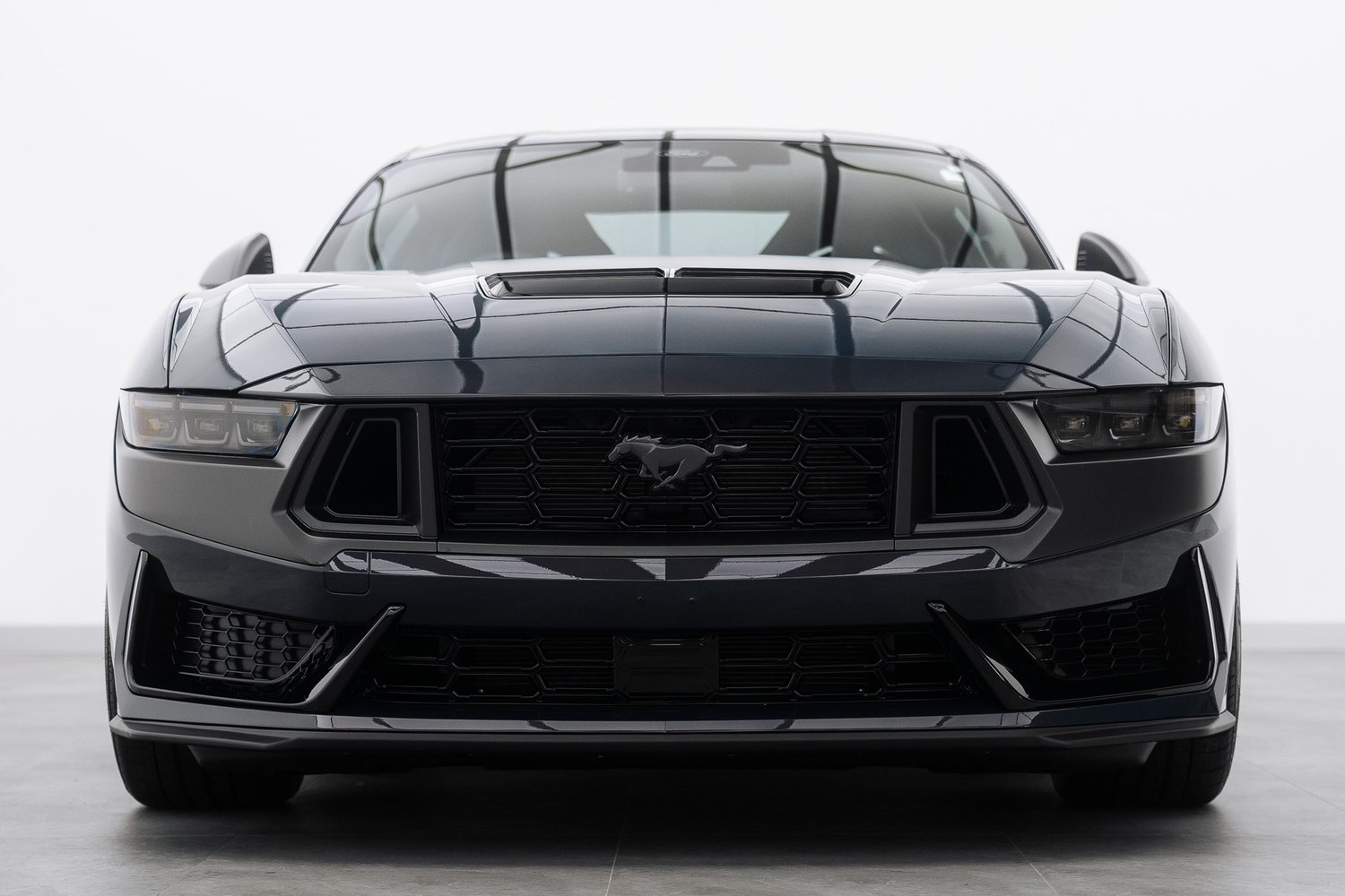 Ford Mustang Dark Horse in the Liquid R studio