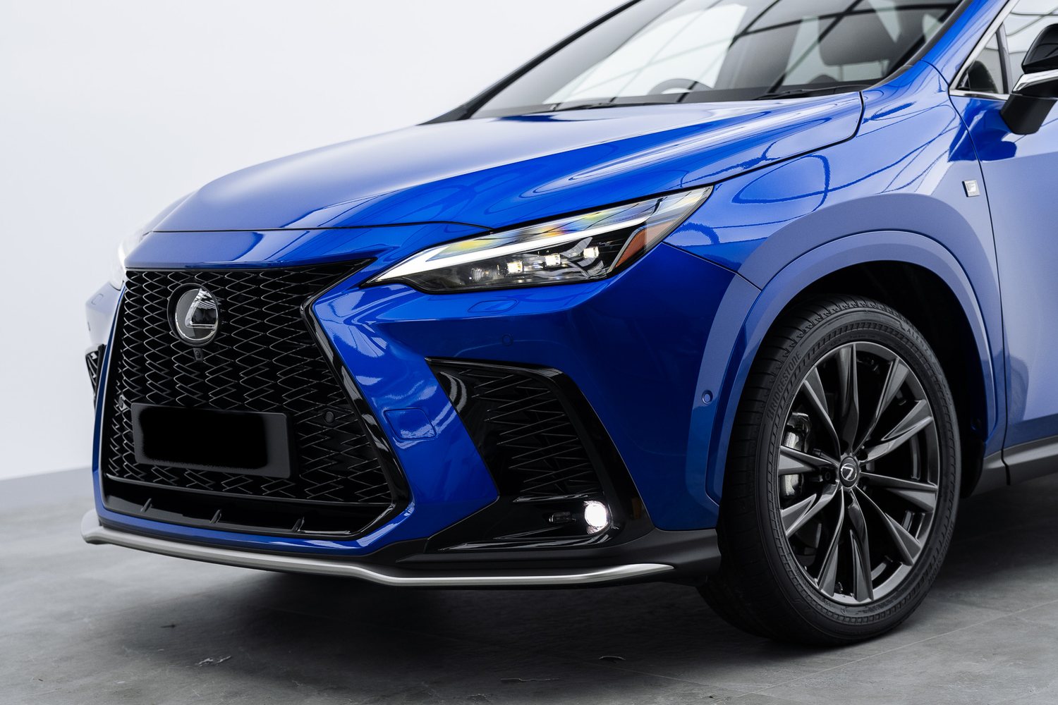 Front end of a Lexus