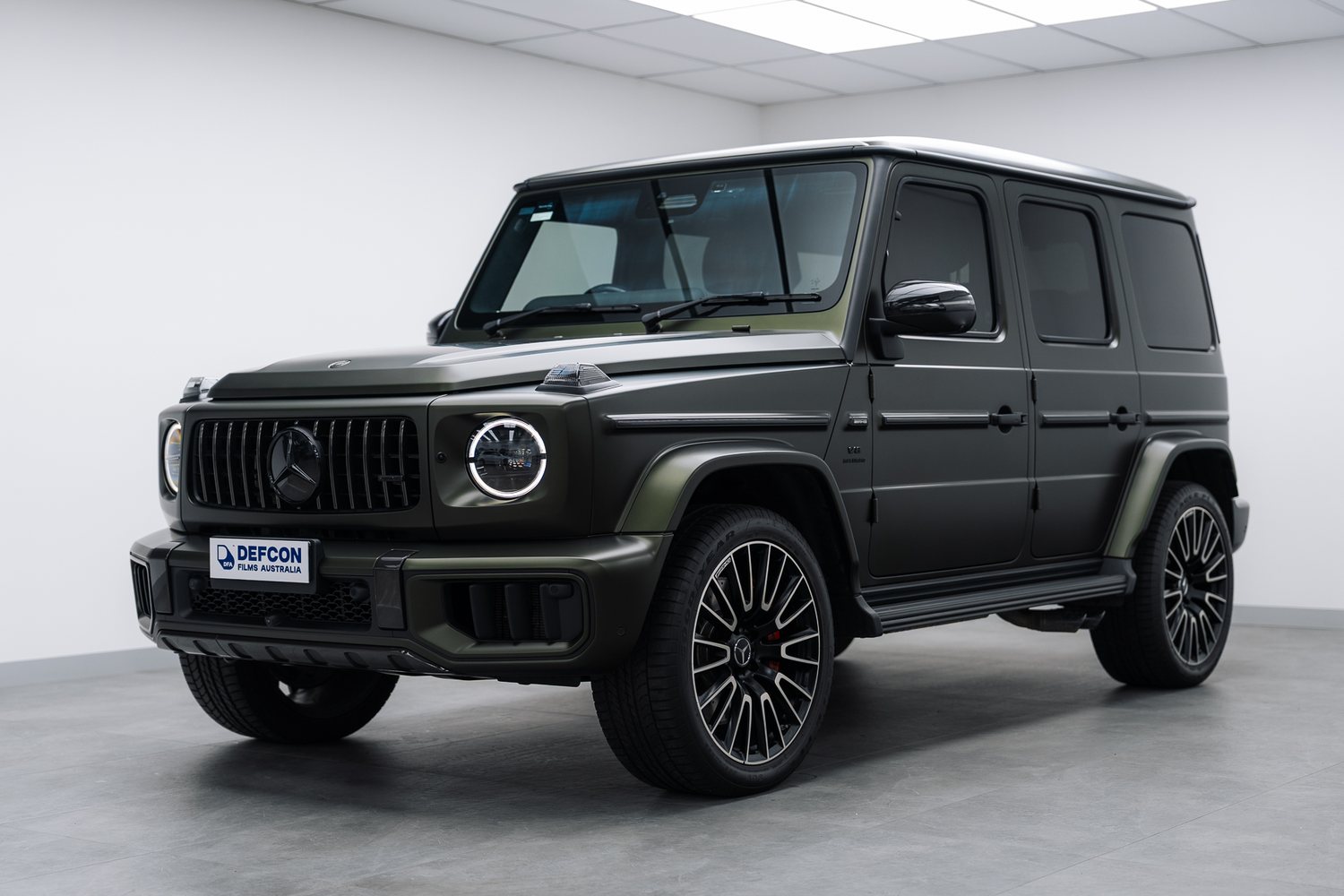 Green Mercedes G-Class in matte PPF in the Liquid R studio