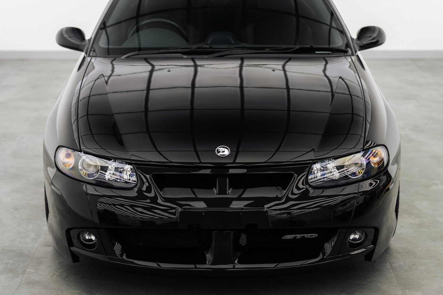 Holden Monaro GTO in the Liquid R studio