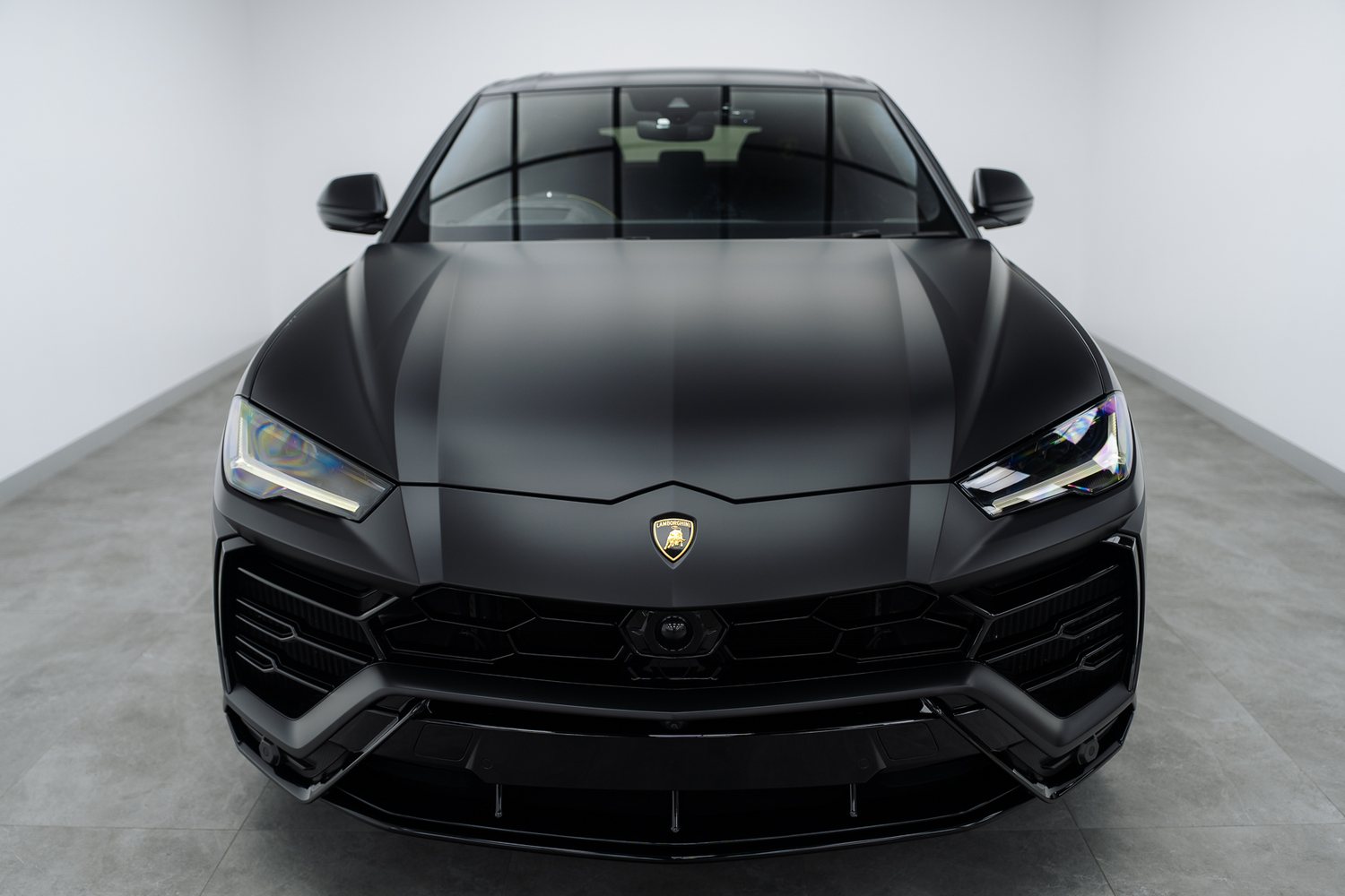 Lamborghini Urus in matte PPF in the Liquid R studio