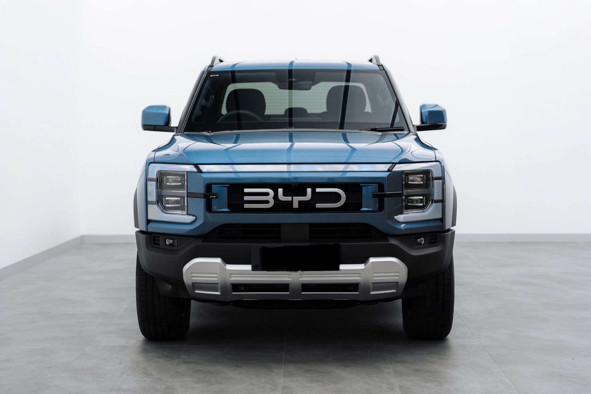 Blue BYD Shark 6 ute front view