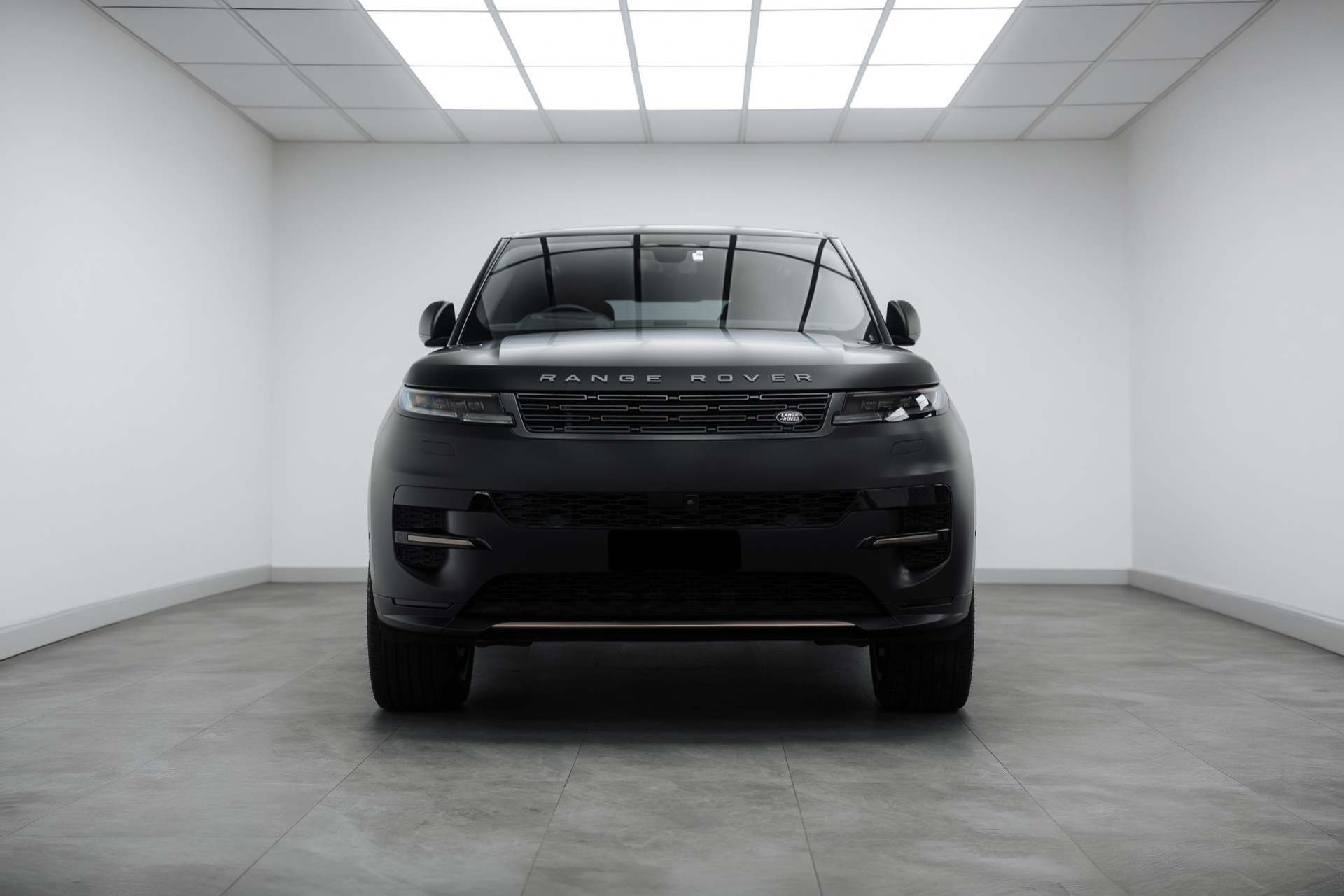 Black Range Rover Sport front view