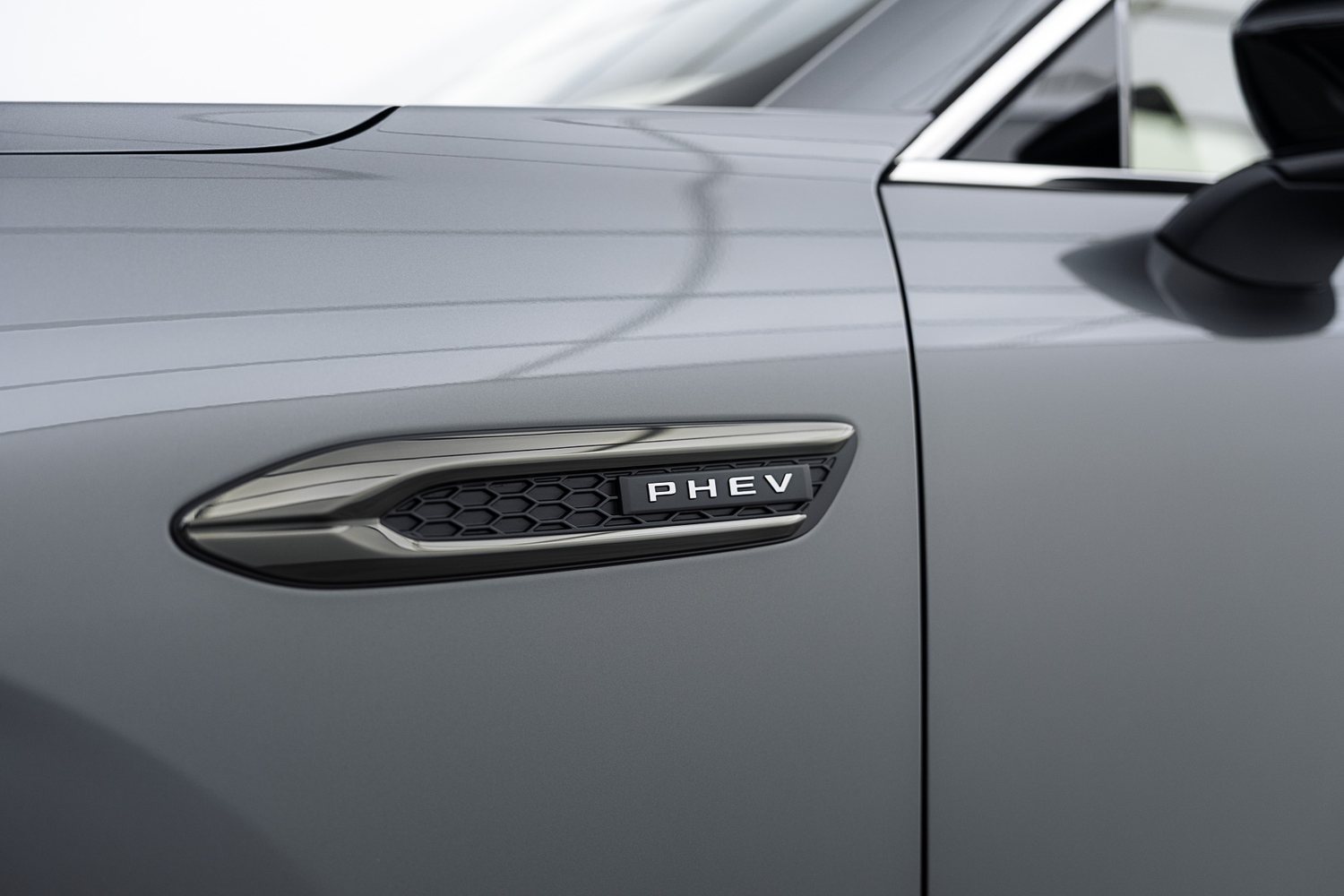 Paintwork detail on a Mazda CX