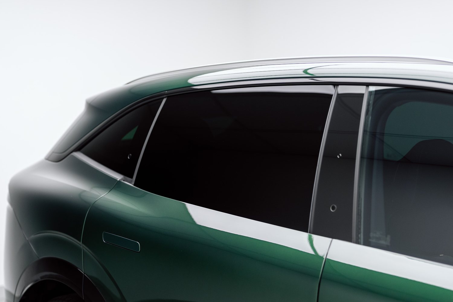 Side glass of a Zeekr 7X