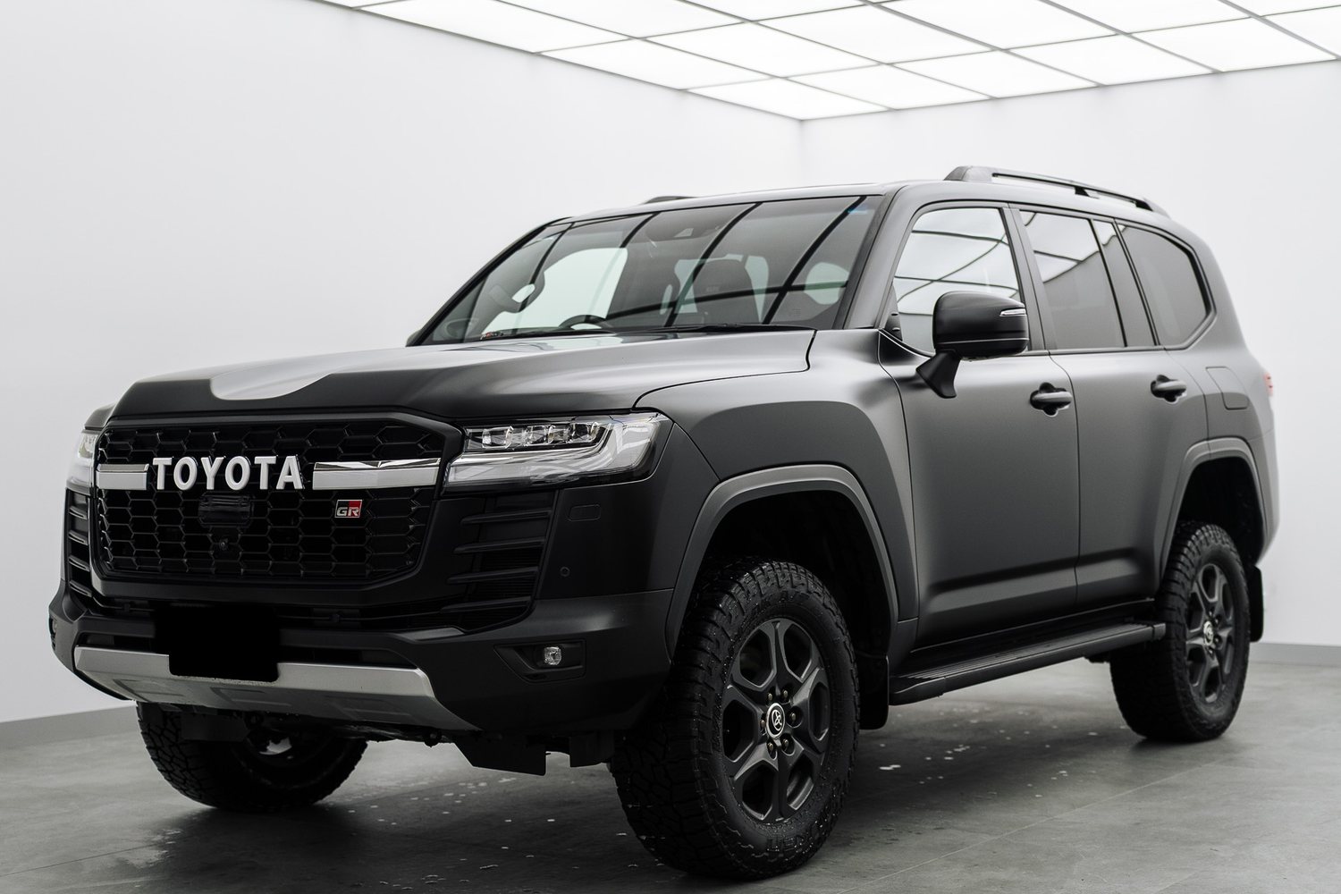 Toyota LandCruiser in matte PPF in the Liquid R studio