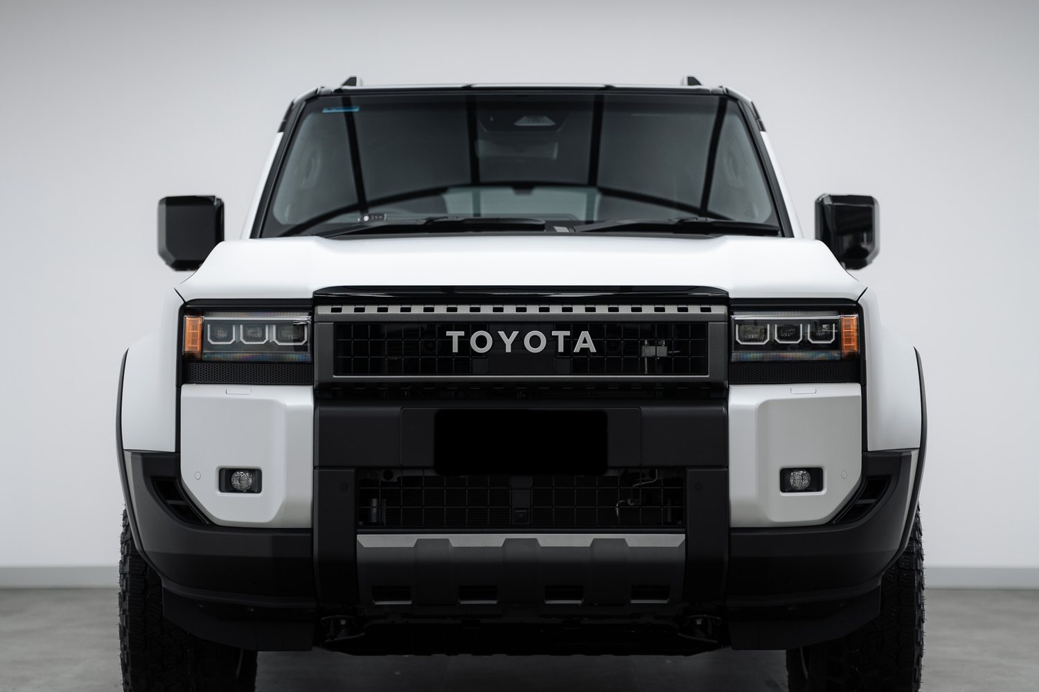 Toyota LandCruiser Prado in satin PPF in the Liquid R studio